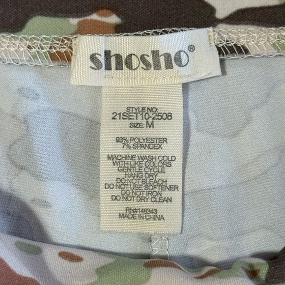 ShoSho Camo Print Biker Shorts Women’s Size M  EUC - Picture 2 of 3